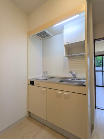 メゾンドプランタン405号室 キッチン