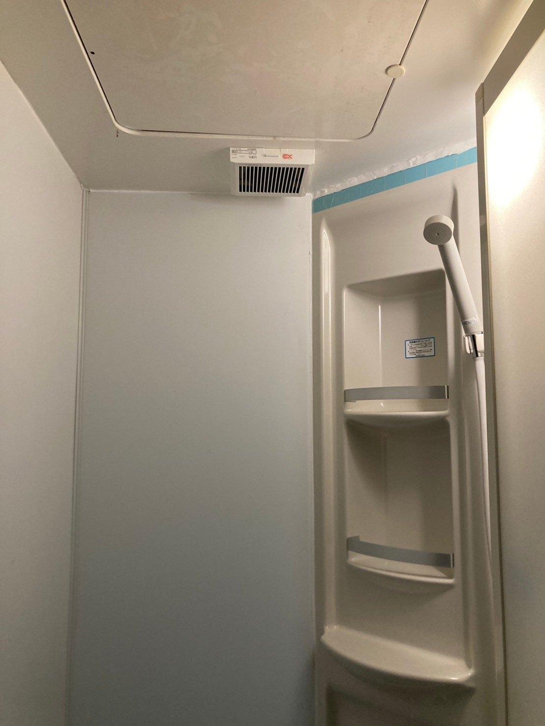 静和荘 シャワールーム