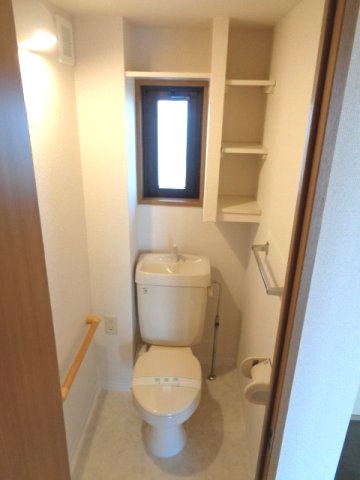 ファミーリェ二俣川0103号室 ※別号室の参考写真です(現況優先・仕様違いの場合あり)