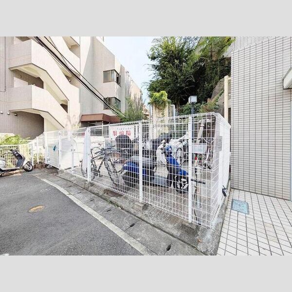 バーチェ 駐輪場