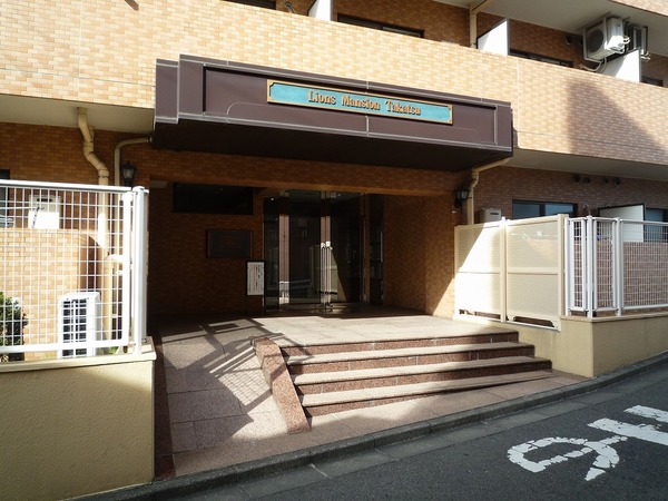 ライオンズマンション高津209号室 エントランス