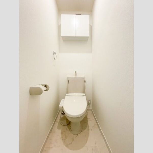 ハレ アラワイ302号室 トイレ