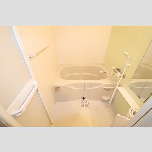 ロイヤルグレース道201号室 ユニットバス