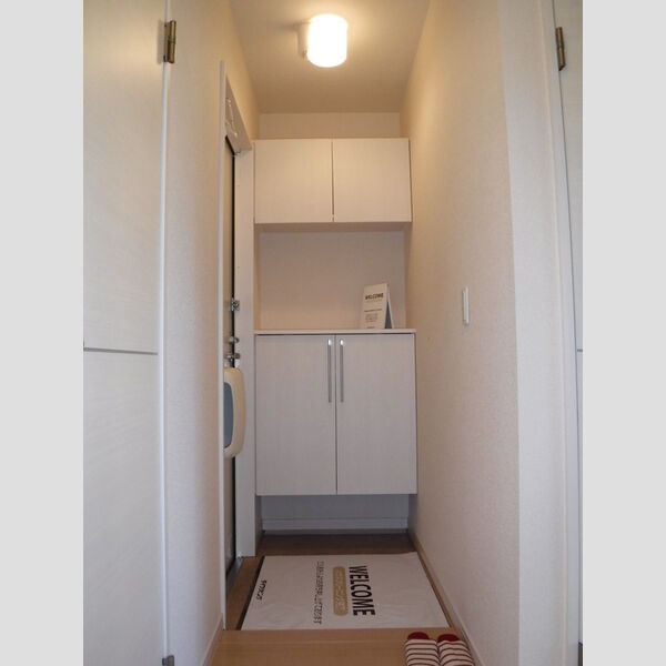 イニティウム 玄関