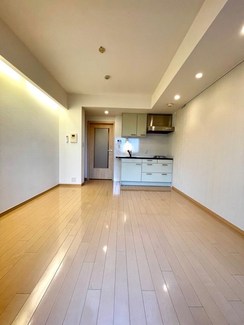 レジディア三軒茶屋4階 リビング