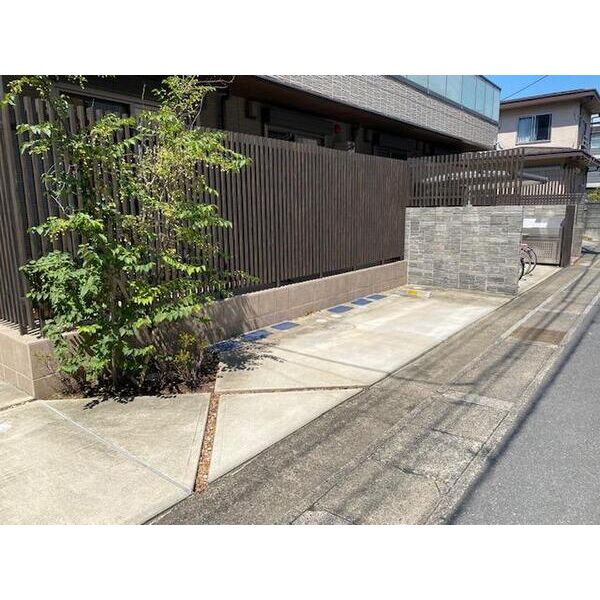 EXCELLMAISON　MATSUDO 駐車場