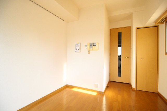 ロイヤルアメニティー西戸山901号室 同建物別部屋の参考画像