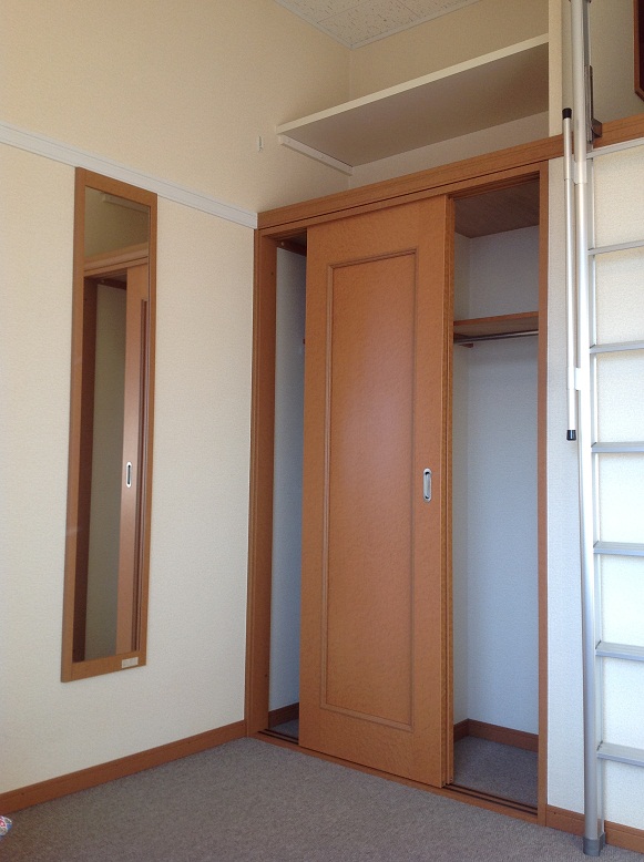 レオパレスメルベーユ 内観