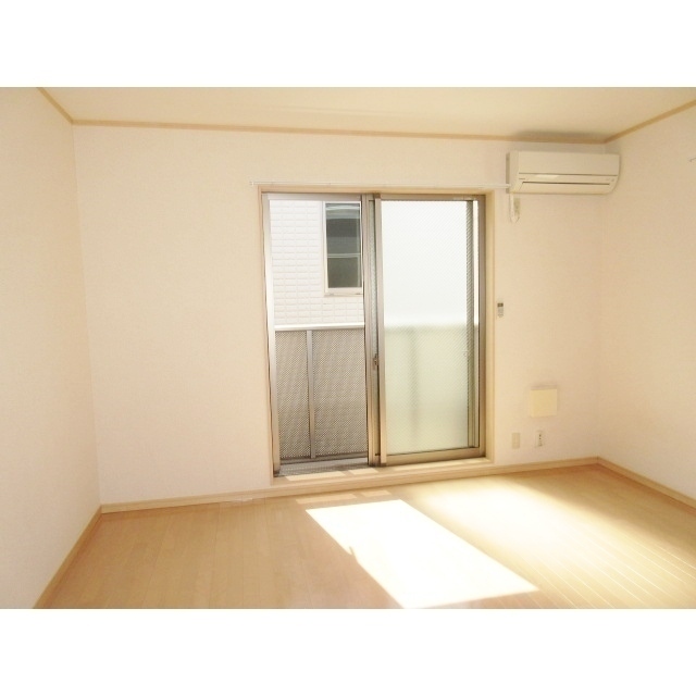 アムール 大久保 リビング