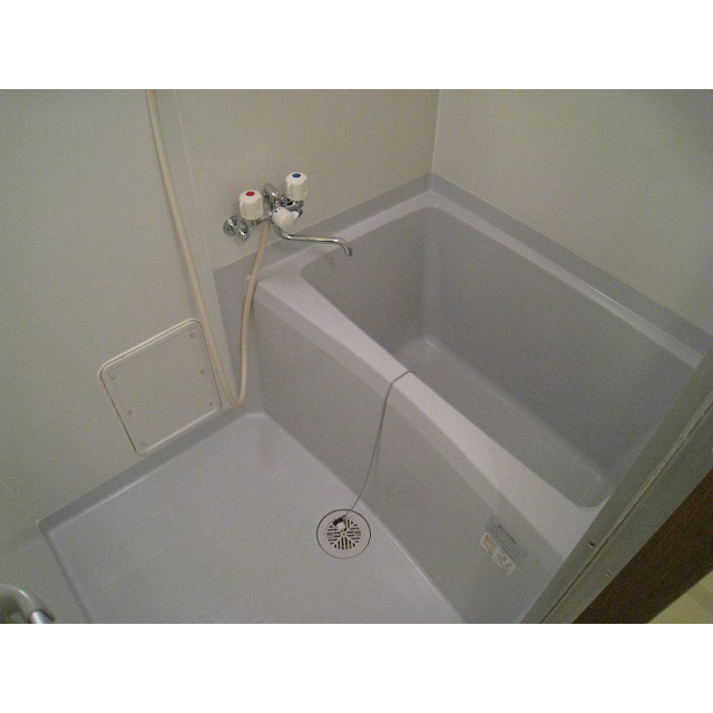 アンプルールリバーサイド お風呂