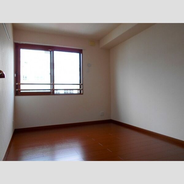 ラミアカーサお花茶屋205号室 洋室6帖