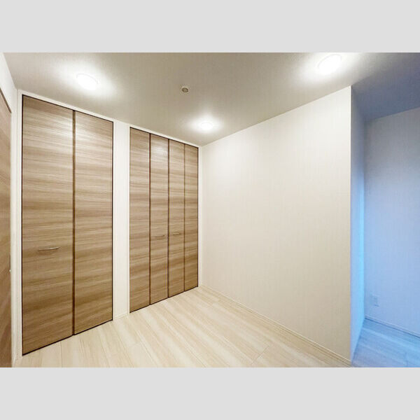 ルリアン谷中103号室 洋室