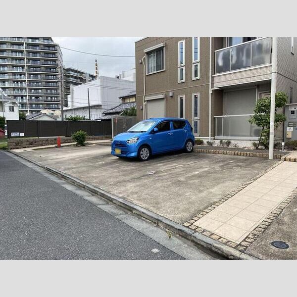 レジデンス　さくら401(1F)号室 さくら、はなみずき　駐車場