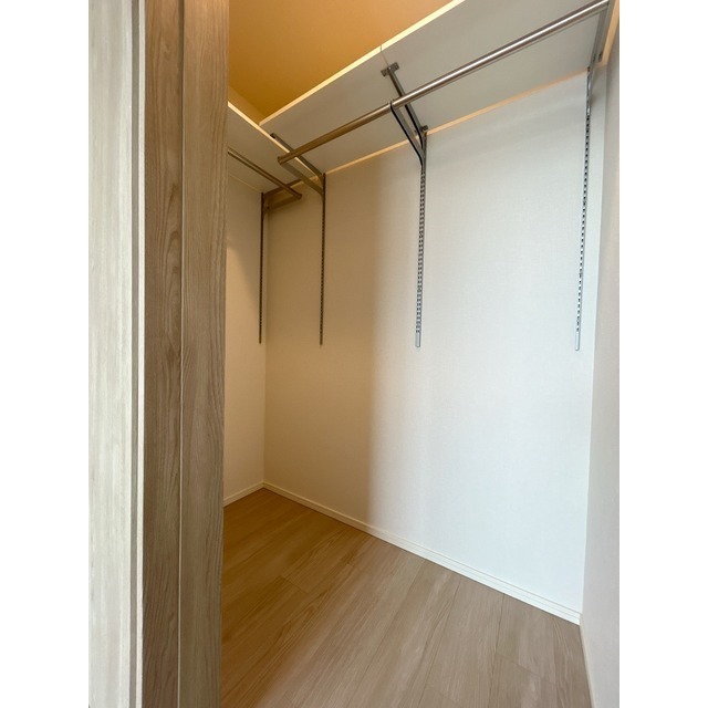 ザ・ケンジントン・レジデンス横濱片倉 ウォークインクローゼット（寝室③）