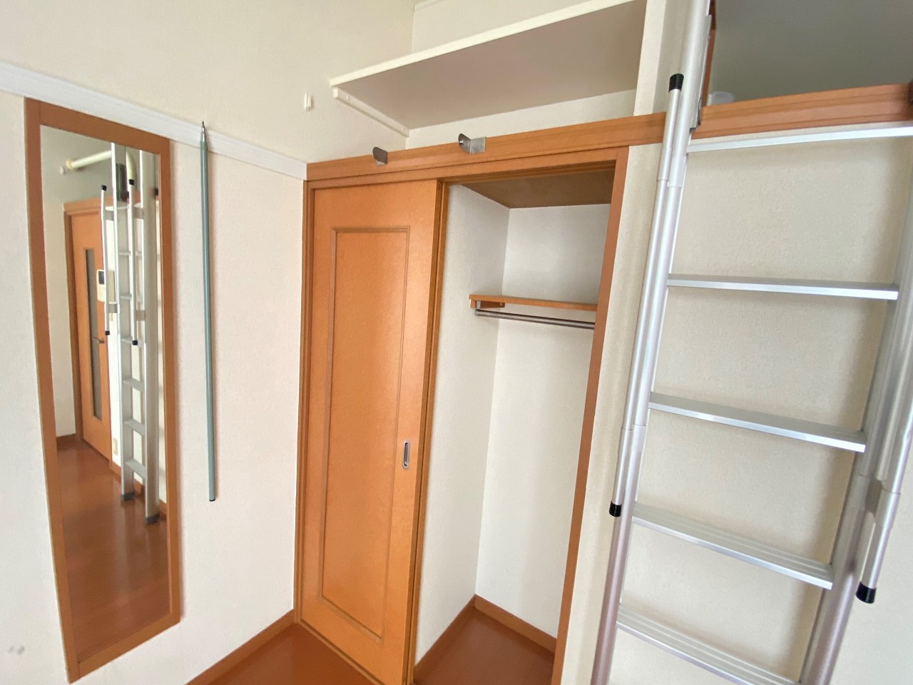 レオパレスセラビ 内観