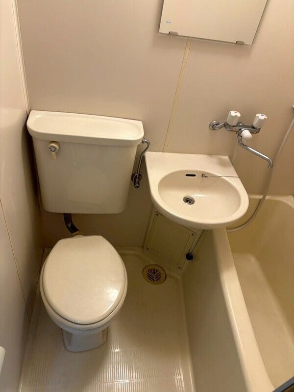 ラポール経堂1階 ※別号室参考写真となります。