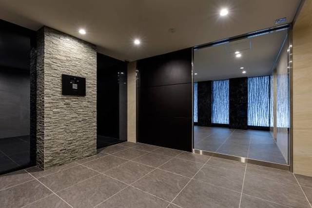 ガーラ・グランディ川崎西口6階 ロビー