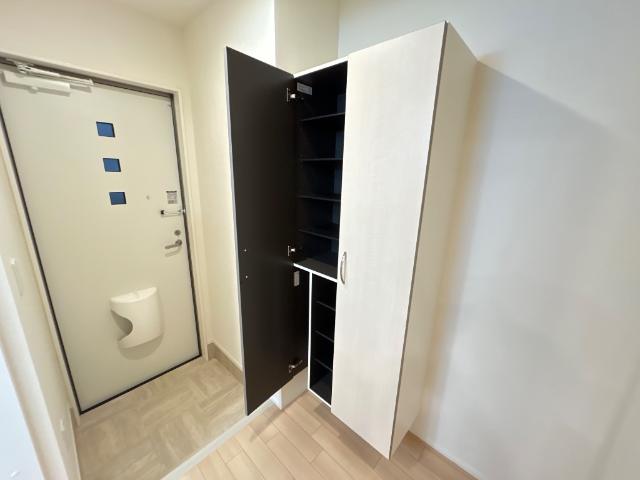 サウスヒル藤吉102号室 下駄箱