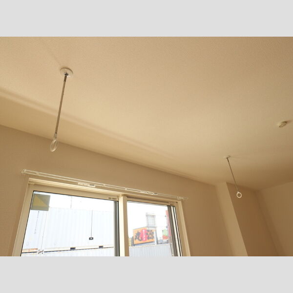 リュミエール ミナミ105号室 室内物干し