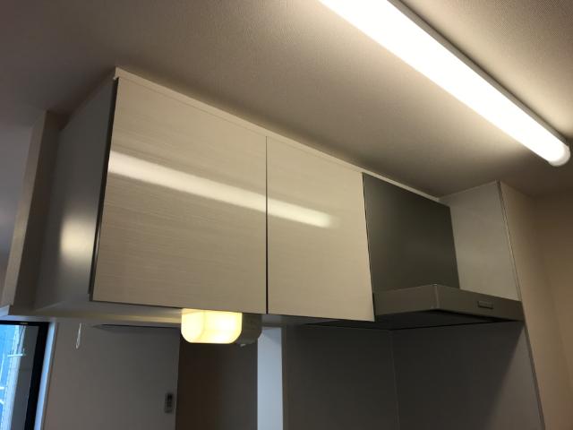 ウイングコート 吊戸棚