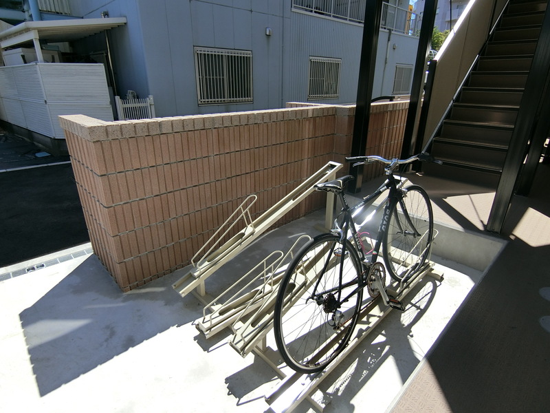 リブリ・片瀬 湘南3階 駐車場