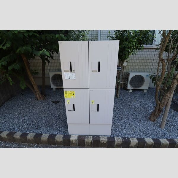 シャインハイツ 宅配ボックス