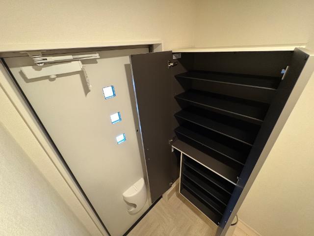 シャンティ・クラ 収納