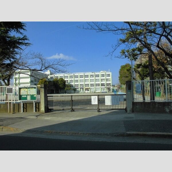 イーストエンジェル青山　A棟 江戸川区立篠崎第四小学校まで約282m