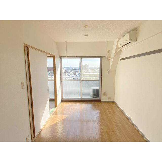 HILLSIDE東川口 内観