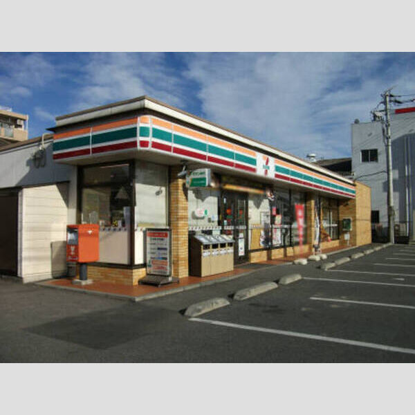 愛花夢　3号館 セブンイレブン 徒歩5分