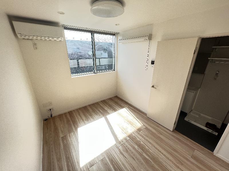 ＴＥＮ－ＮＯＭ　ＨＯＵＳＥ　ＰＲＥＭＩＥＲ2階 リビング