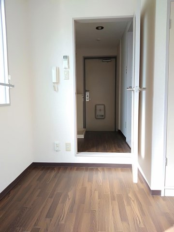 マリオ能見台 リビング