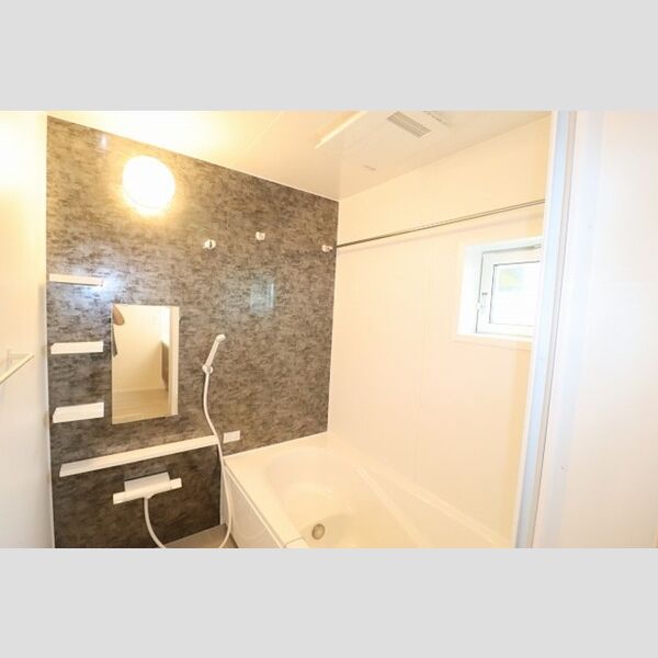 ムーンリバー　A棟103号室 浴室換気乾燥機