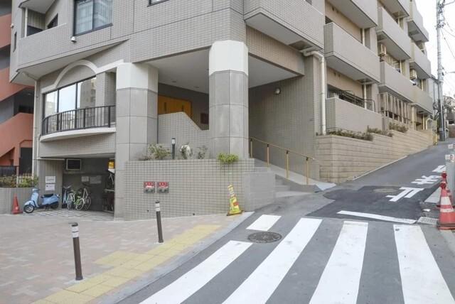 ユニーブル新宿西 外観