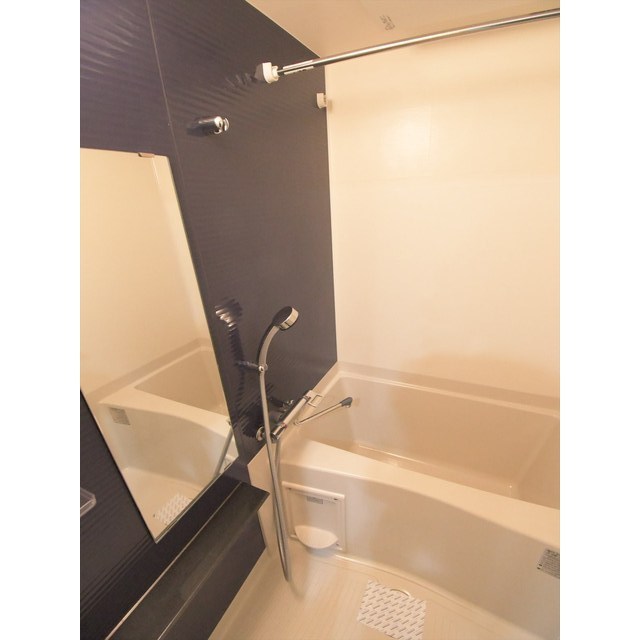 ＳＱＵＡＲＥ　ＣＩＴＹ　ＫＡＮＡＭＡＣＨＩ0204号室 同建物別部屋の参考画像