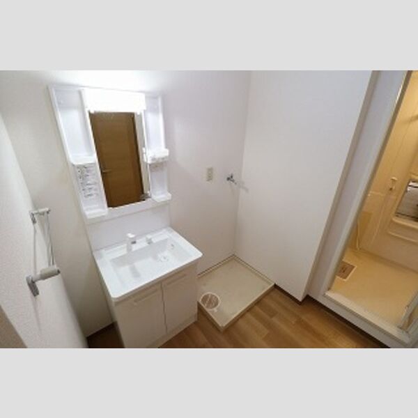 トリニシティ　弐番館103号室 洗面所