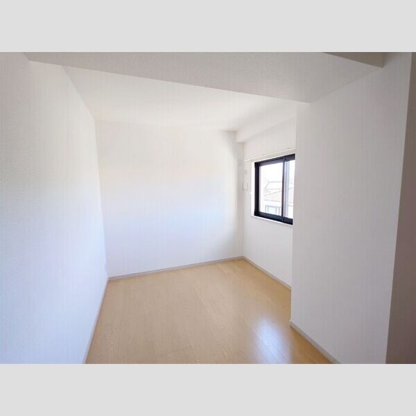 グランヴェールにしすな301号室 洋室6帖