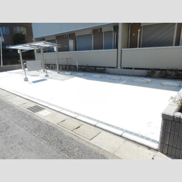 パークサイド・ハナ 駐車場