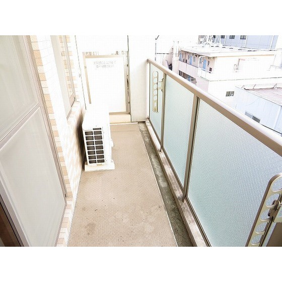 ロイヤルヒルズ浦和0406号室 バルコニー