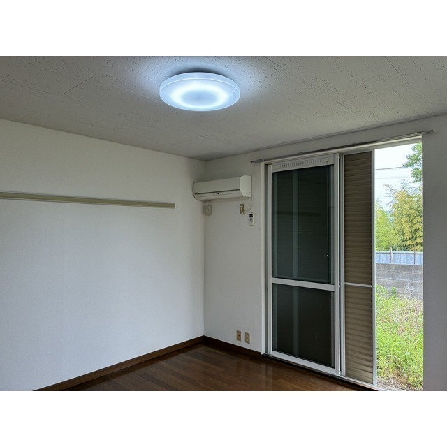 今井ハイツＥ棟101号室 リビング