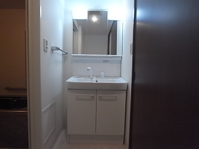 セラビーヌーベル1階 洗面