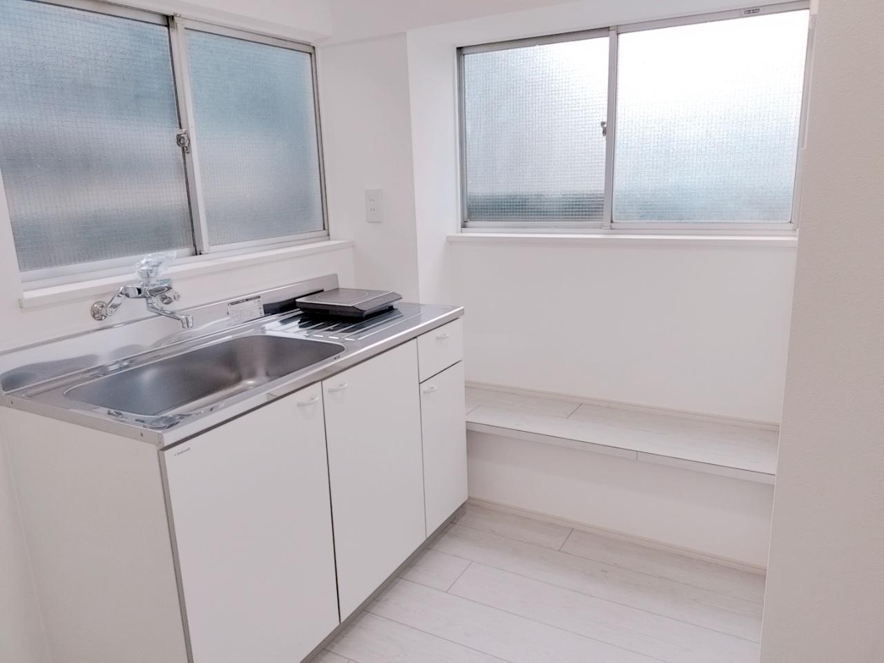 tronco祖師谷 ２面に窓があり、換気もバッチリです