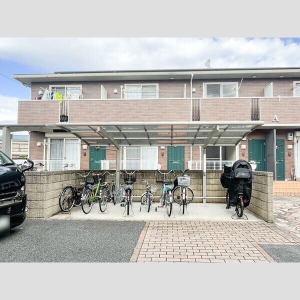 センターハウス　B棟103号室 駐輪場