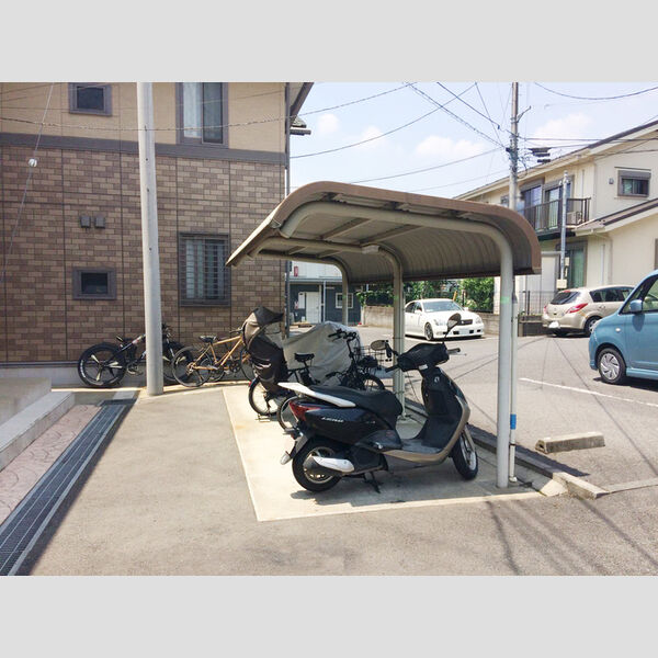 レフィナード鶴ヶ峰　Ⅲ 駐輪場