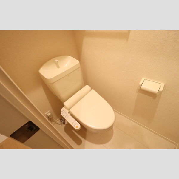 ステアヒルズⅡ102号室 温水洗浄暖房便座