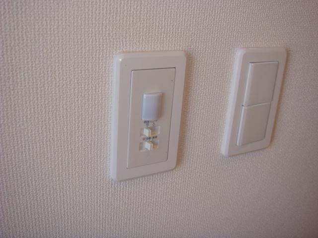 グレーシア 人感センサー