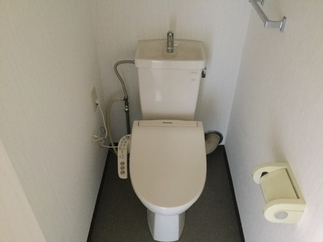 ハチホウマンション・桜丘 トイレ