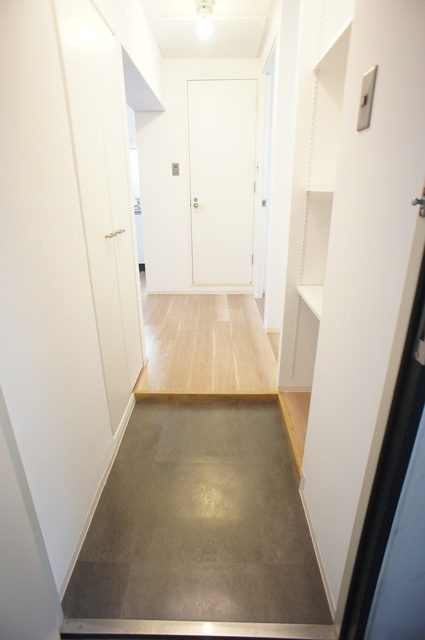 アールリエット津田沼 玄関