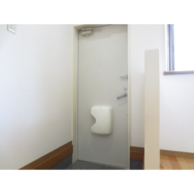 内田アパート 玄関