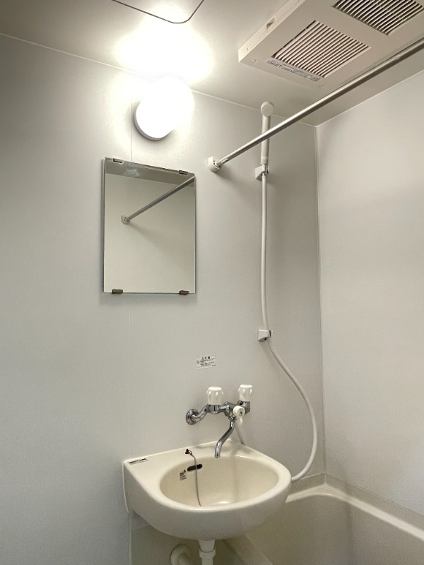 Ｍｅｉｎｅ　Ｂｕｒｇ2階 同建物別部屋の参考画像